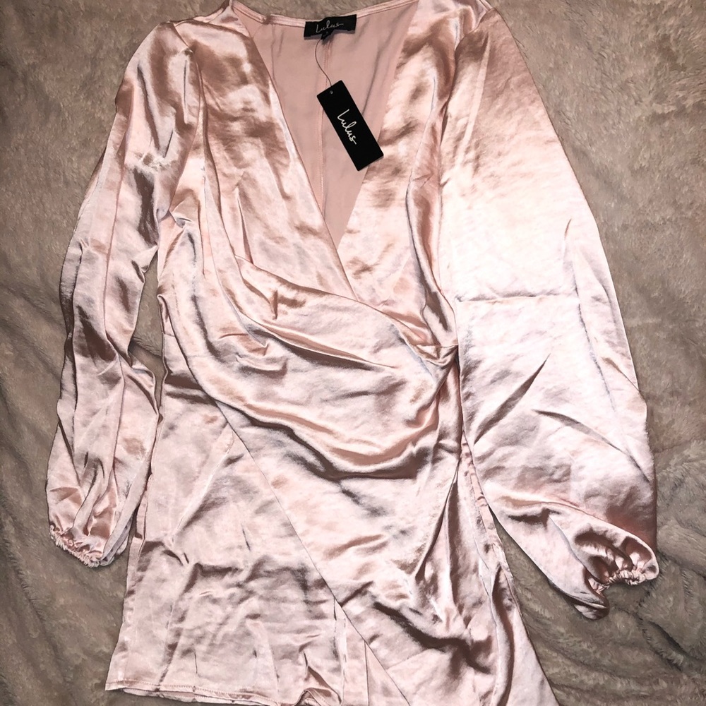 Lulu’s Light Pink Satin Dress NWT